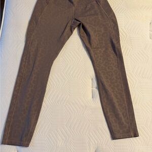 Stylish Women's Leggings in Brown